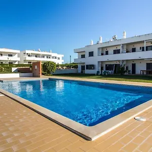 urbanizao-avilita-apartment-lake-pool-and-tennis-court.hotelaalgarve.com/